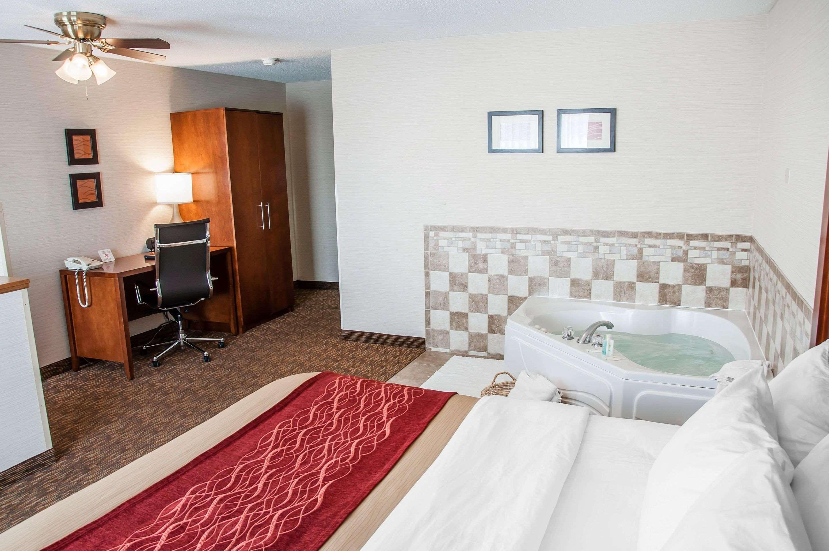 דיקינסון Comfort Inn מראה חיצוני תמונה