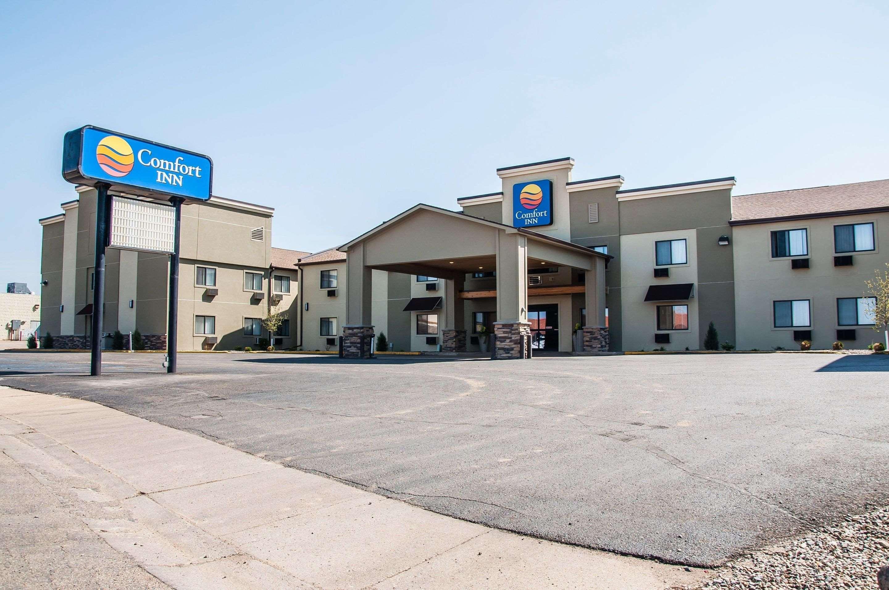 דיקינסון Comfort Inn מראה חיצוני תמונה
