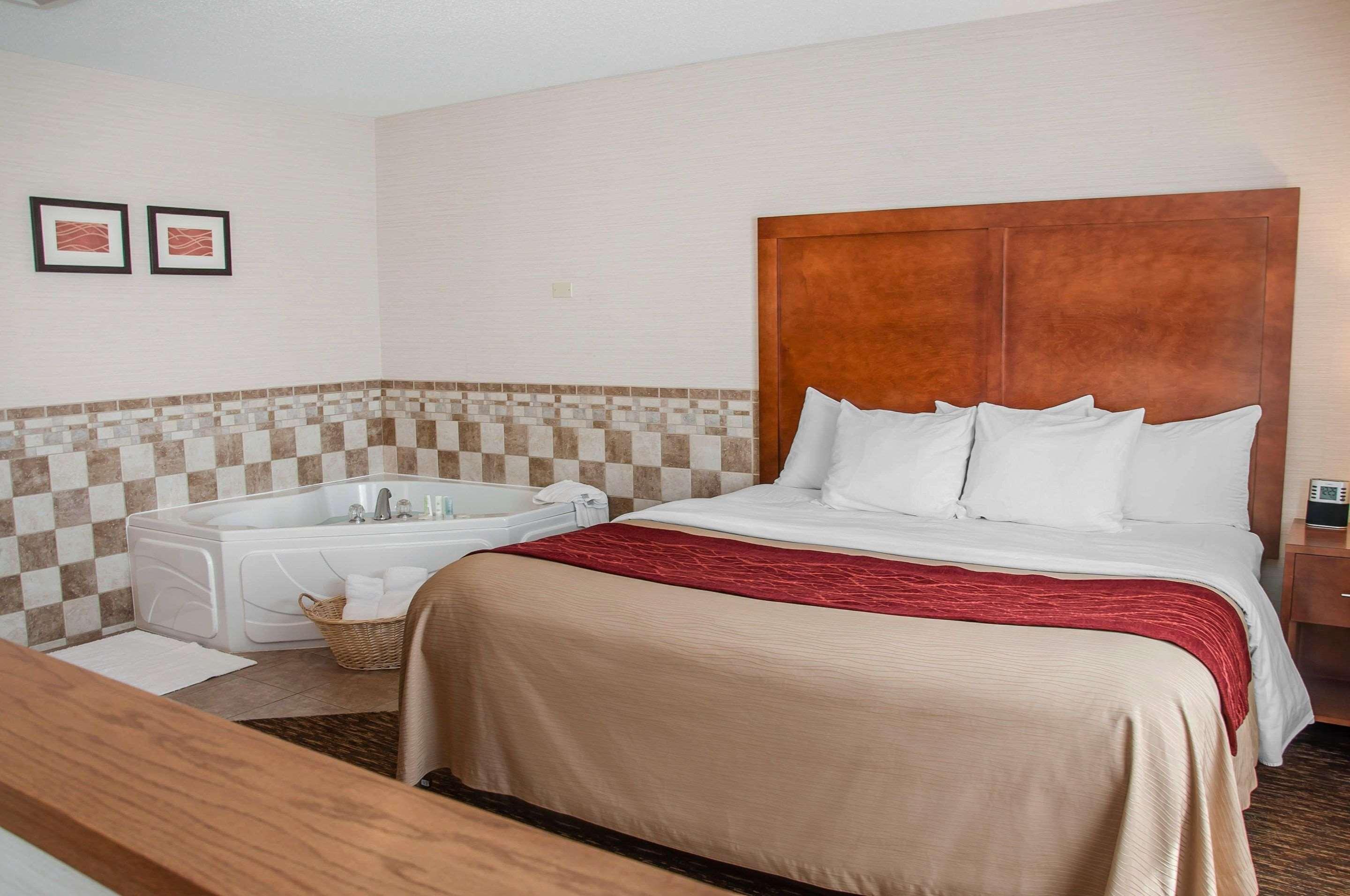 דיקינסון Comfort Inn מראה חיצוני תמונה