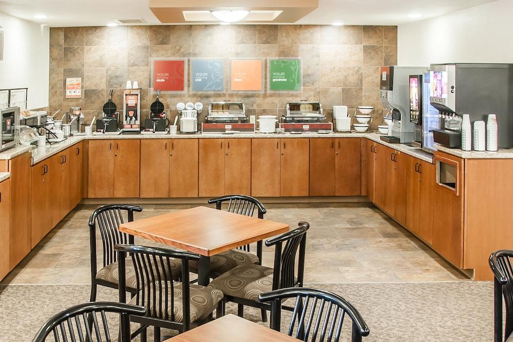 דיקינסון Comfort Inn מראה חיצוני תמונה